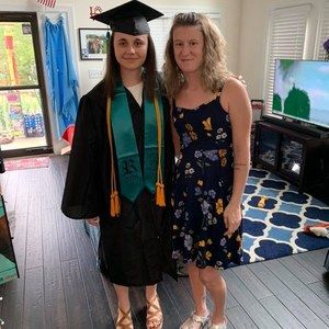 Meet your Posher, Allyssa